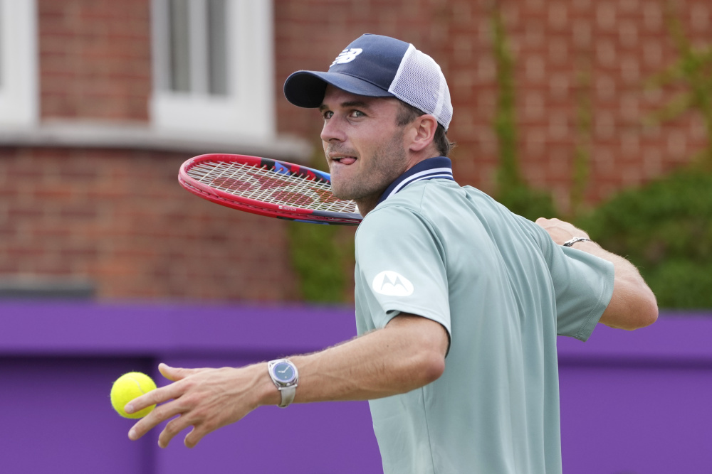 他们表现出 他们表现出