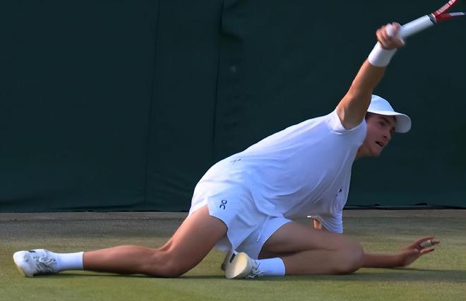 上领奖台的 上领奖台的