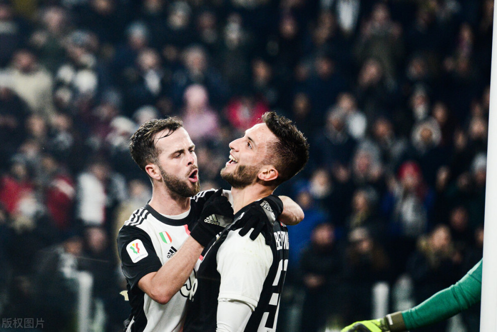 展现了一个 展现了一个