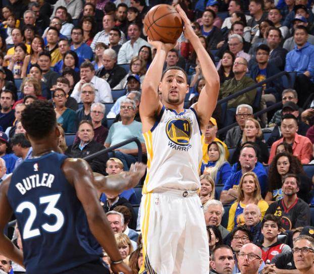 前者凭借在 前者凭借在